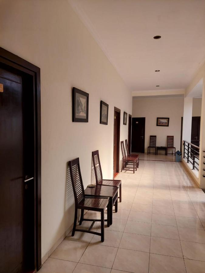 The Kirana Purnama Semarang Hotel Exterior foto